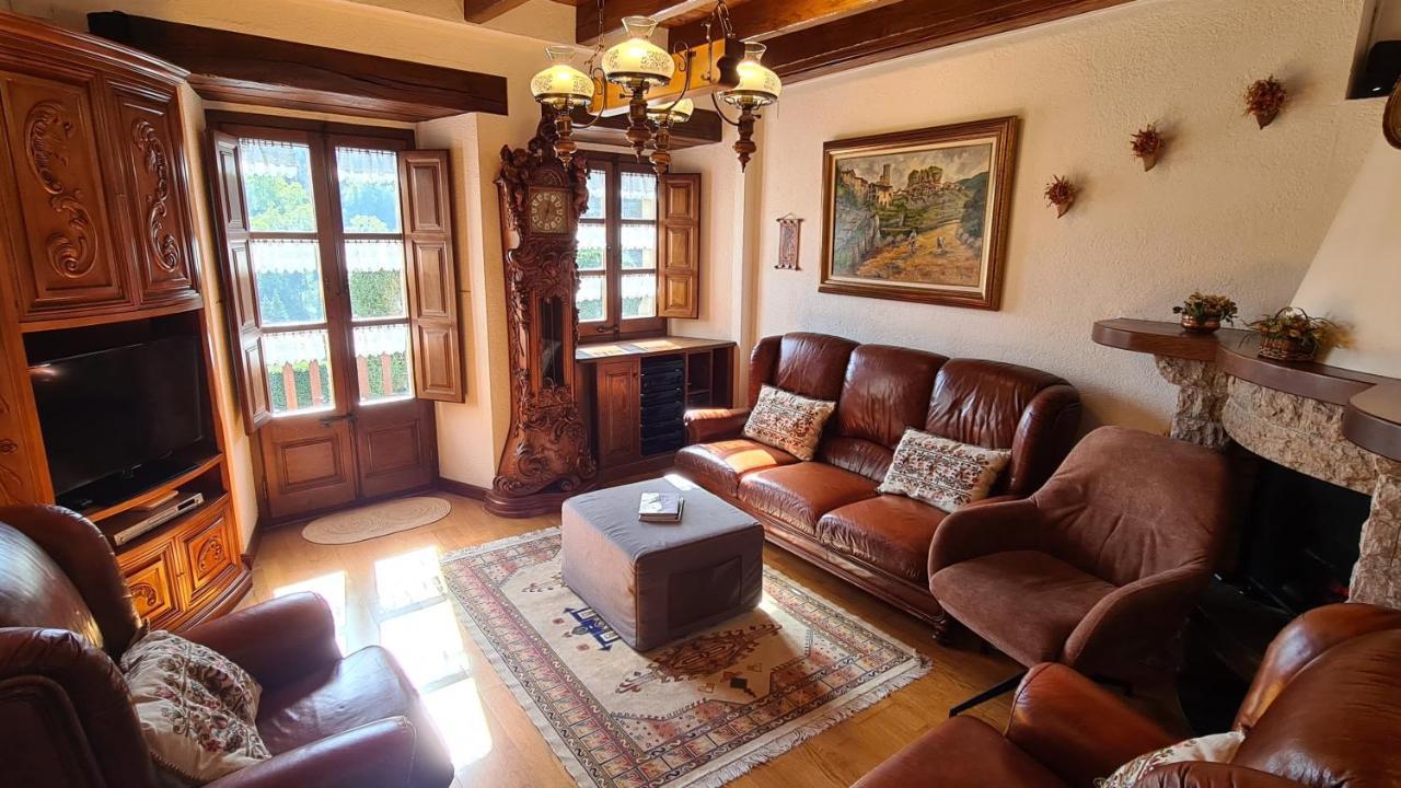 Can Vila Rupit i Pruit Extérieur photo